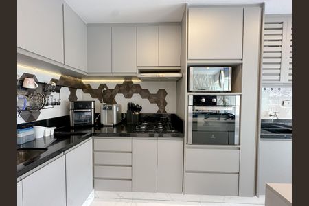 Apartamento à venda com 62m², 2 quartos e 1 vagaSala/Cozinha