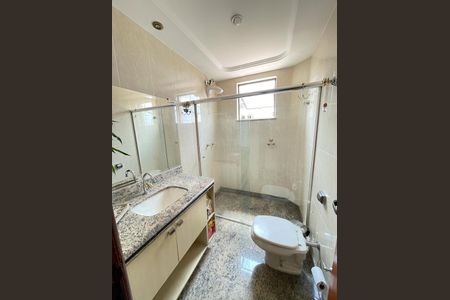 Casa à venda com 200m², 5 quartos e 3 vagas