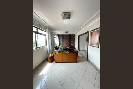 Casa à venda com 200m², 5 quartos e 3 vagas