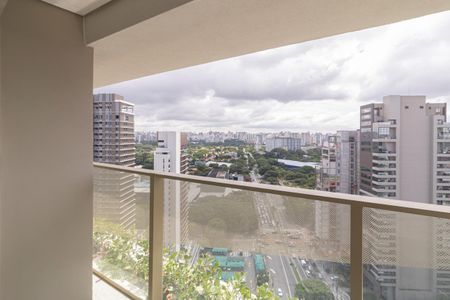Apartamento à venda com 218m², 3 quartos e 4 vagasVaranda da Suíte 2