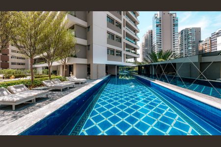 Apartamento à venda com 218m², 3 quartos e 4 vagasÁrea comum - Piscina