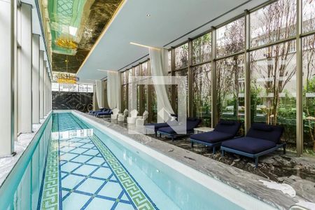 Apartamento à venda com 218m², 3 quartos e 4 vagasÁrea comum - Piscina