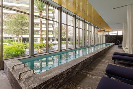 Apartamento à venda com 217m², 3 quartos e 3 vagasÁrea comum - Piscina