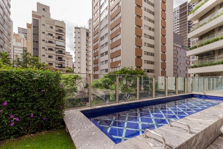 Apartamento à venda com 219m², 3 quartos e 4 vagasÁrea comum - Piscina