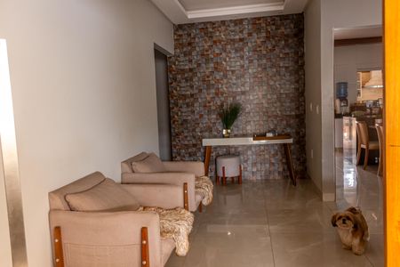 Sala de casa para alugar com 4 quartos, 485m² em Jardim Monte Serrat, Aparecida de Goiânia