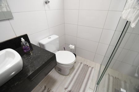 Casa à venda com 300m², 3 quartos e 2 vagasBanheiro Social