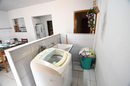 Casa à venda com 300m², 3 quartos e 2 vagasÁrea de Serviço