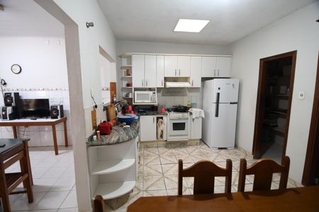 Casa à venda com 300m², 3 quartos e 2 vagasCozinha