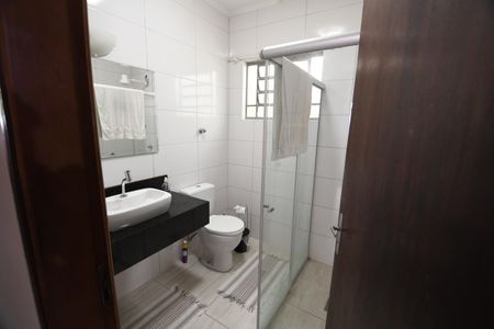 Casa à venda com 300m², 3 quartos e 2 vagasBanheiro Social