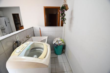 Casa à venda com 300m², 3 quartos e 2 vagasÁrea de Serviço