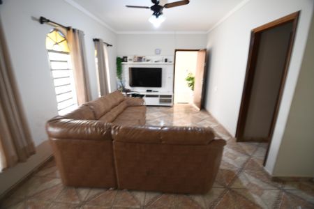 Sala de casa à venda com 3 quartos, 300m² em Jardim Santa Genebra Ii (barao Geraldo), Campinas