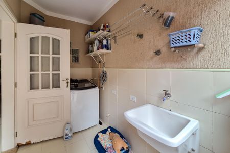 Casa à venda com 193m², 3 quartos e 4 vagasÁrea de Serviço