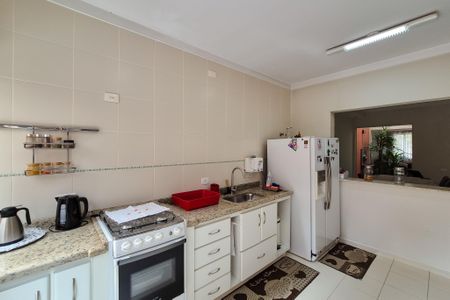 Casa à venda com 193m², 3 quartos e 4 vagasCozinha - Armários