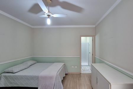 Casa à venda com 193m², 3 quartos e 4 vagasSuíte 2