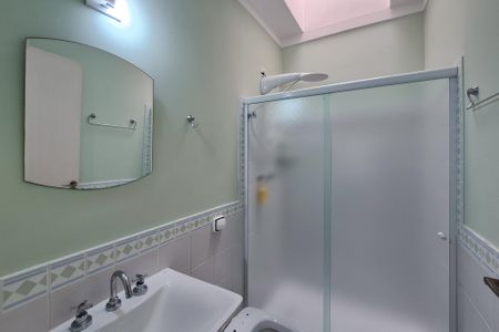 Casa à venda com 193m², 3 quartos e 4 vagasBanheiro da Suíte 2