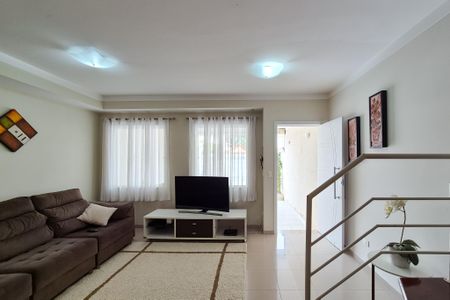 Casa à venda com 193m², 3 quartos e 4 vagasSala