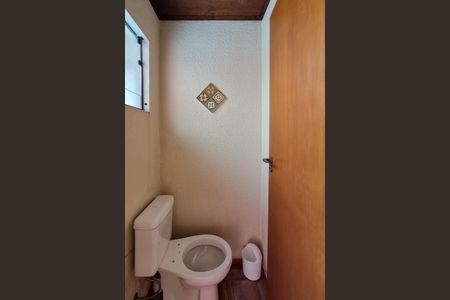 Casa à venda com 193m², 3 quartos e 4 vagasQuarto de Serviço