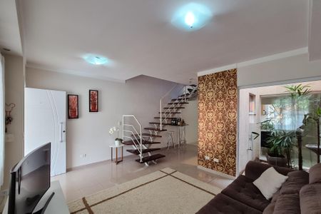 Casa à venda com 193m², 3 quartos e 4 vagasSala