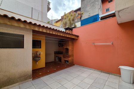 Casa à venda com 193m², 3 quartos e 4 vagasQuintal