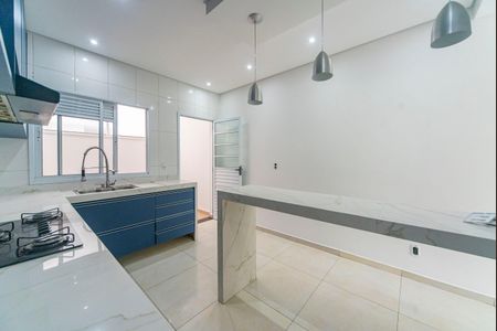 Casa à venda com 138m², 2 quartos e 3 vagasCozinha 