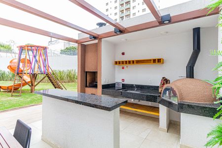 Apartamento para alugar com 39m², 2 quartos e sem vagaÁrea comum - Churrasqueira