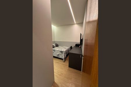 Quarto de apartamento à venda com 3 quartos, 130m² em Fonte Grande, Contagem