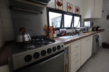 Apartamento à venda com 170m², 4 quartos e 2 vagasCozinha