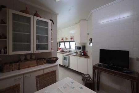Apartamento à venda com 170m², 4 quartos e 2 vagasCozinha