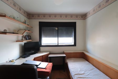 Apartamento à venda com 170m², 4 quartos e 2 vagasQuarto 4