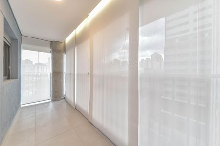 Varanda - Lavanderia de apartamento para alugar com 1 quarto, 35m² em Santo Amaro, São Paulo