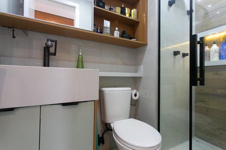 Apartamento à venda com 52m², 2 quartos e 1 vagaBanheiro Social