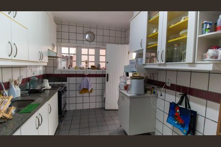 Casa à venda com 450m², 3 quartos e 2 vagas