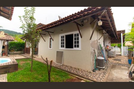 Casa à venda com 450m², 3 quartos e 2 vagas