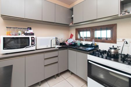 Casa à venda com 58m², 2 quartos e 1 vagaCozinha e Área de Serviço