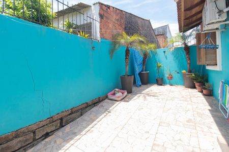 Casa à venda com 58m², 2 quartos e 1 vagaQuintal