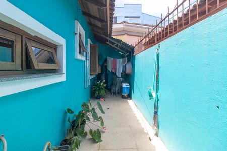 Casa à venda com 58m², 2 quartos e 1 vagaQuintal