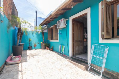 Casa à venda com 58m², 2 quartos e 1 vagaQuintal