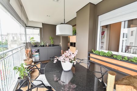 Varanda de apartamento à venda com 2 quartos, 68m² em Aclimação, São Paulo