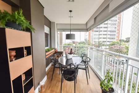 Varanda de apartamento à venda com 2 quartos, 68m² em Aclimação, São Paulo