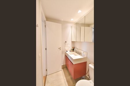 Apartamento à venda com 68m², 2 quartos e 1 vaga Apartamento à venda com 68m², 2 quartos e 1 vagaBanheiro