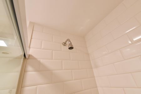 Apartamento à venda com 68m², 2 quartos e 1 vaga Apartamento à venda com 68m², 2 quartos e 1 vagaBanheiro