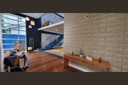 Sala de casa de condomínio para alugar com 4 quartos, 350m² em Jardim Residencial Suzano, Suzano