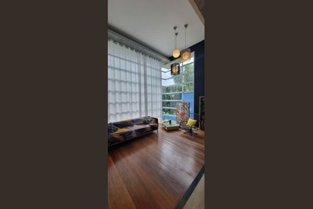 Sala de casa de condomínio para alugar com 4 quartos, 350m² em Jardim Residencial Suzano, Suzano