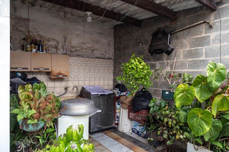 Casa à venda com 300m², 3 quartos e 2 vagas