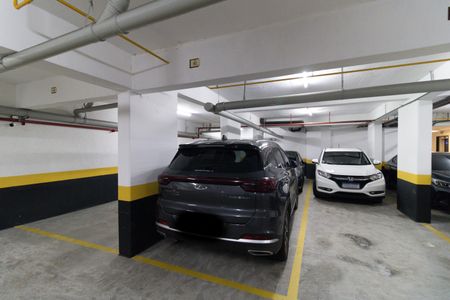 Apartamento à venda com 75m², 2 quartos e 2 vagas Apartamento à venda com 75m², 2 quartos e 2 vagasGaragem