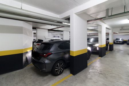 Apartamento à venda com 75m², 2 quartos e 2 vagas Apartamento à venda com 75m², 2 quartos e 2 vagasGaragem