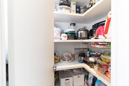 Apartamento à venda com 75m², 2 quartos e 2 vagas Apartamento à venda com 75m², 2 quartos e 2 vagasDispensa