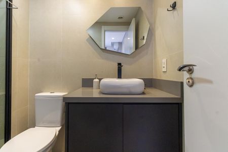 Apartamento à venda com 115m², 3 quartos e 2 vagas Apartamento à venda com 115m², 3 quartos e 2 vagasBanheiro da Suíte 1