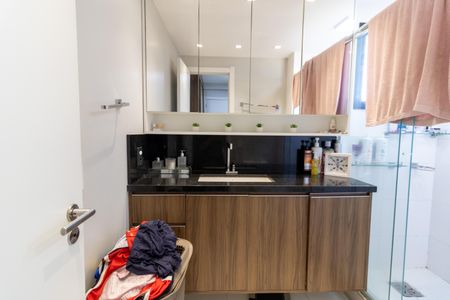 Apartamento à venda com 103m², 3 quartos e 2 vagasBanheiro da Suíte