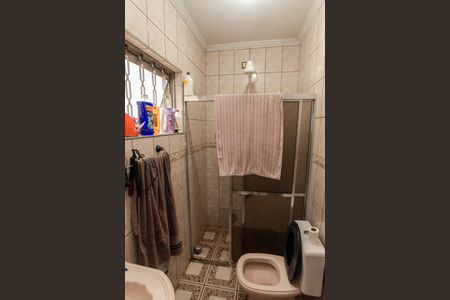 Casa à venda com 240m², 4 quartos e 1 vaga Casa à venda com 240m², 4 quartos e 1 vagaSuíte 2 - Banheiro